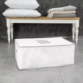 Бял органайзер с надпис, 52x28x22 см. Бял органайзер с надпис, 52x28x22 см.